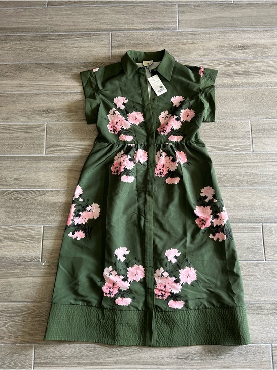 Tuckernuck Dresses & Skirts - Tuckernuck Olive Green Midi Dress with Pink Floral Print